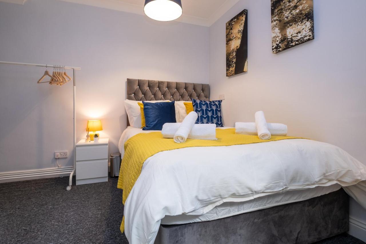 Brunswick In And By 9s Living Brighton